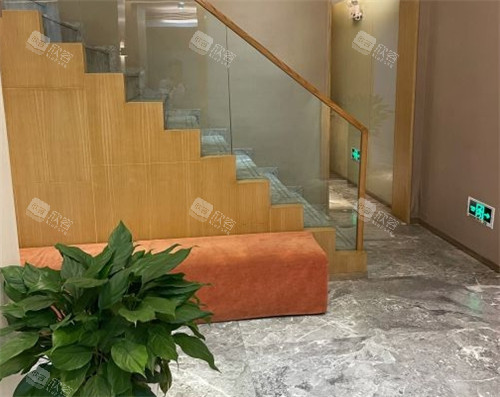 宜昌前卫整形美容医院楼梯间环境 宜昌前卫整形美容医院楼梯间环境