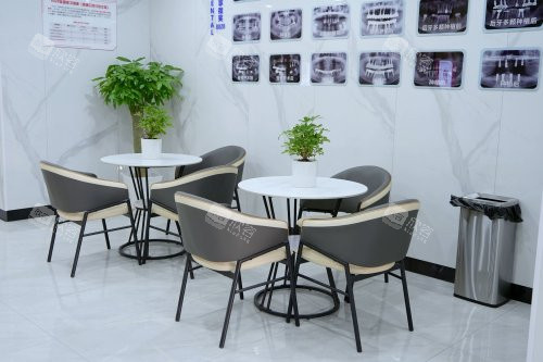 唐山中牙口腔室内一角