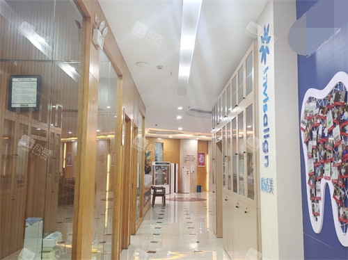 昆明德系口腔昆明店走廊