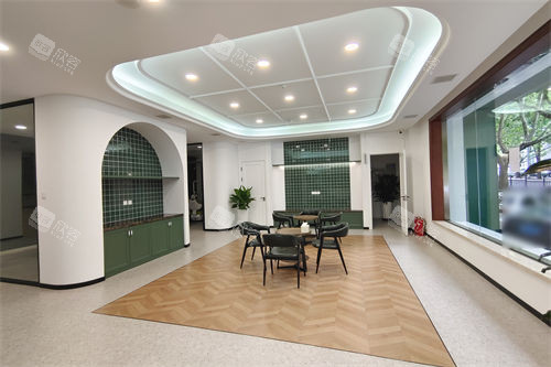 大连雅馨口腔医院休息候诊区