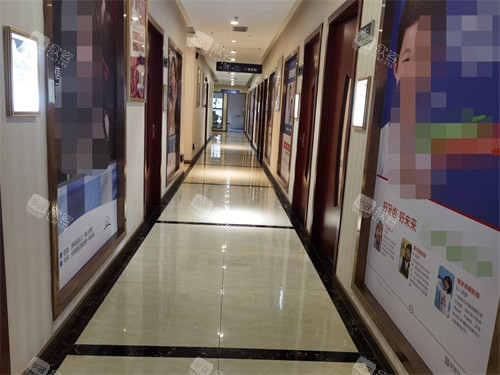 长沙优伢仕口腔雨花区曙光路店走廊
