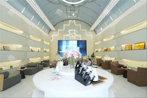 成都艺星医疗美容等待大厅