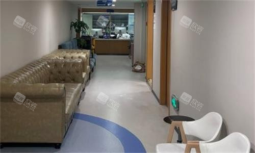 广州高尚医疗美容医院走廊图