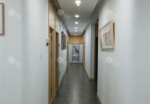 青岛波罗蜜医疗美容门诊部走廊