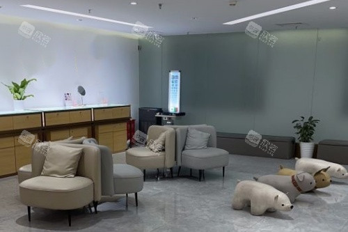 北京美和眼科候诊区